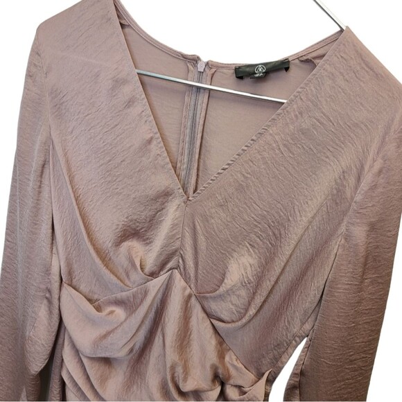 Missguided Pink Plunge Neck Silky Long Sleeve Panelled Thigh Slit Mini Dress 4 - Picture 2 of 10